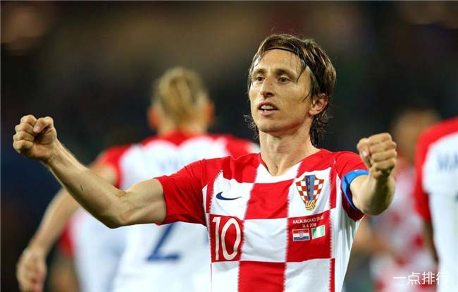 意甲媒体热议：在莱奥加盟米兰的七个赛季里，本赛季莱奥的表现最为出色！