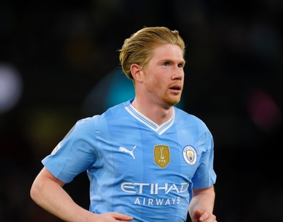 阿森纳客战维拉首发：萨卡PK沃特金斯，哲凯替补，埃泽先发