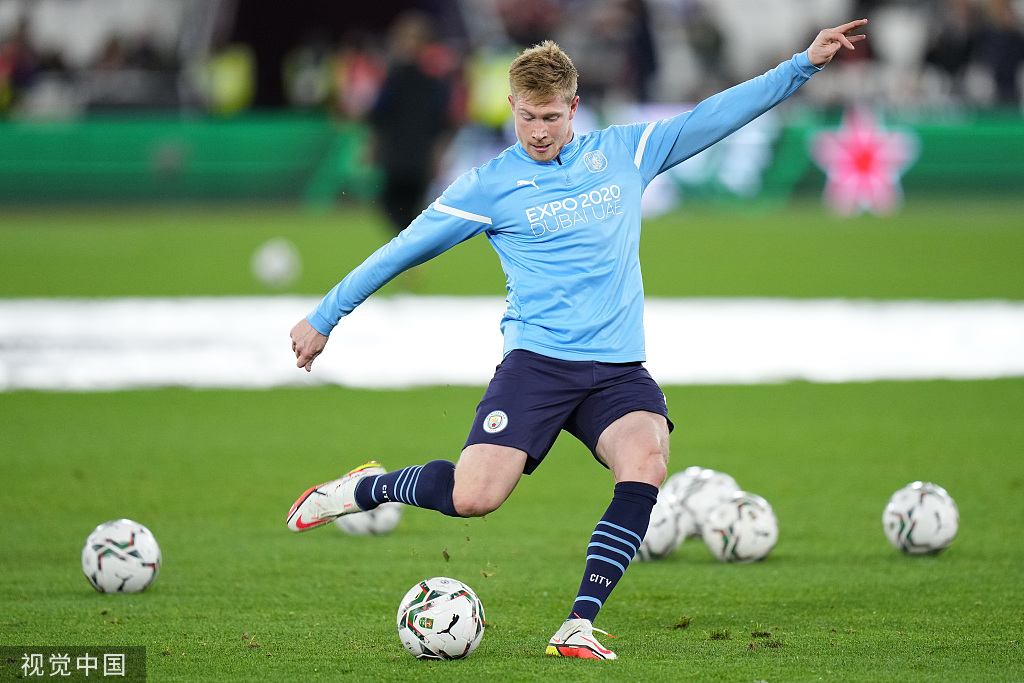 双方围绕粉球互做安全球＂