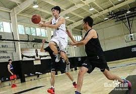 [图]英超-埃基蒂克失空门 利物浦0-0利兹联